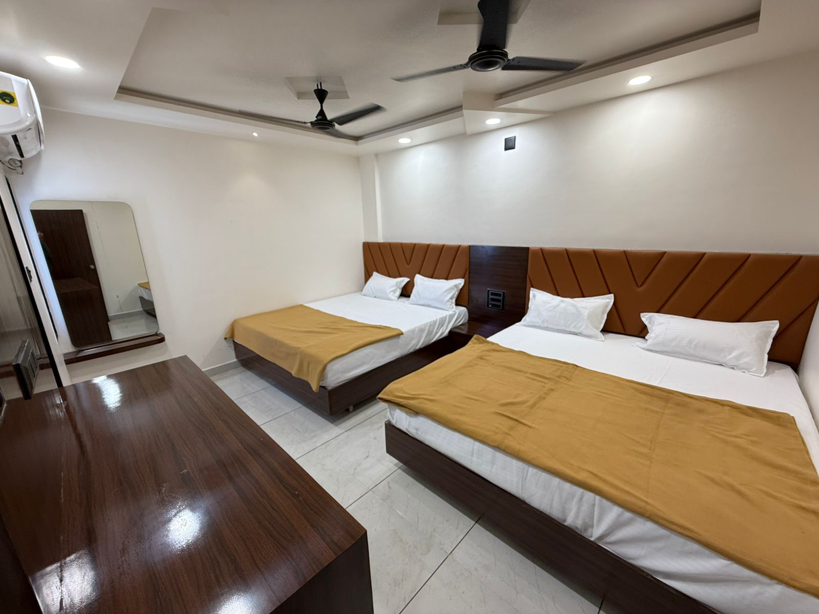 Hotel Shree Ganesh photo 1